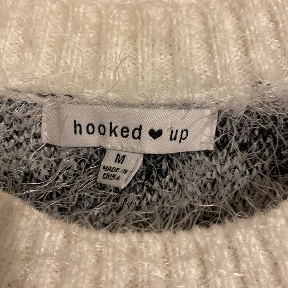 Black and white zebra sweater - Picture 4 of 4